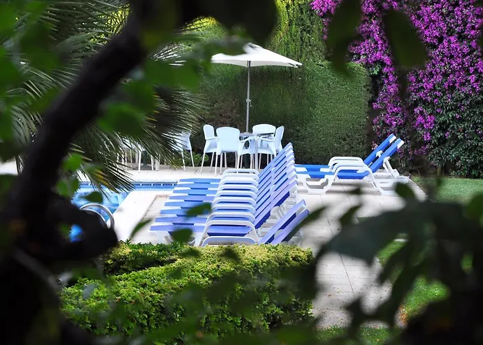 Yola Hotel