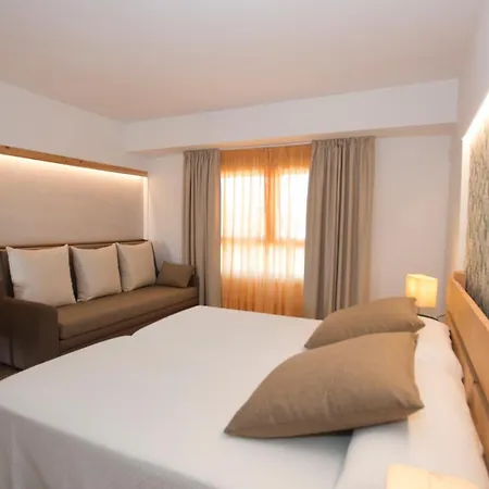 Yola Hotel 2*