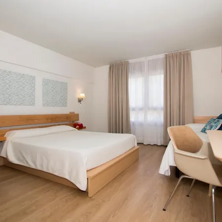 Yola Hotel